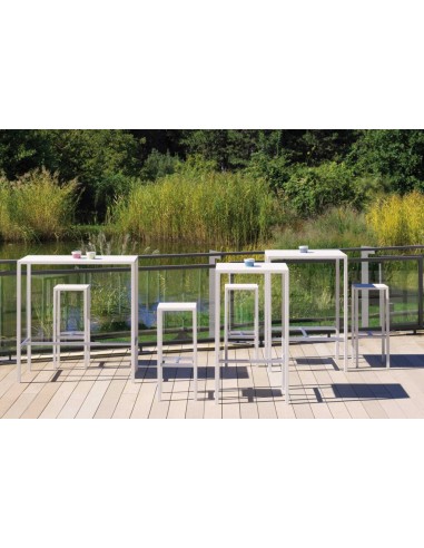TAVOLI: vendita online KIT TAVOLO SEASIDE CM 75X75 H.110 ANTRACITE CON 4 SGABELLI VERMOBIL in offerta