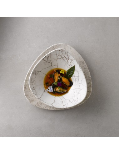 INSALATIERE-CIOTOLE-COPPETTE: vendita online PIATTO FONDO TRIANGOLARE CHURCHILL KINTSUGI CORAL IN PORCELLANA 23,5 CM in offerta