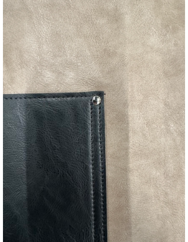 GREMBIULI: vendita online GREMBIULE WOSDE SIMILPELLE FUMO E NERO CON PETTORINA 64X80 CM in offerta