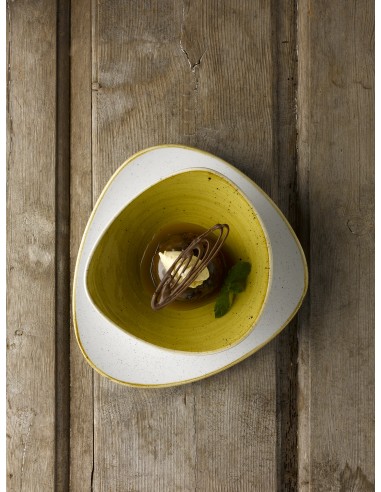 STONECAST BIANCO: vendita online PIATTO PIANO TRIANGOLARE BIANCO CHURCHILL STONECAST WHITE PORCELLANA 31 CM in offerta