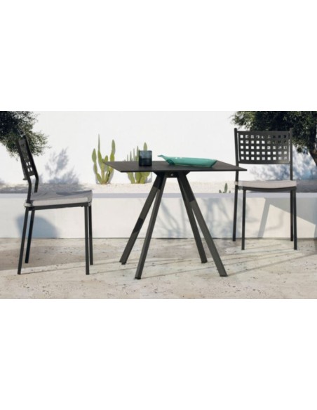 BASI TAVOLO: vendita online BASE TAVOLO ALICE FANGO 57 X 57 ALTEZZA 73 CM METALLO CON TRATTAMENTO EPOSSIDICO VERMOBIL in offerta