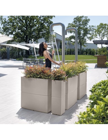VASI-FIORIERE: vendita online VASO ALTO A COLONNA 24X24X80CM IN RESINA PATIO BRONZO in offerta