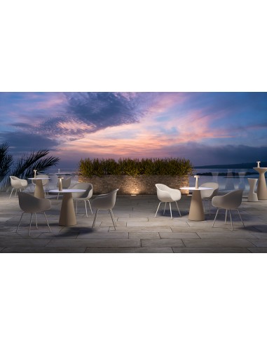 SEDIE-POLTRONE: vendita online SEDIA FADE LAVA PLUST IN POLIPROPILENE E GAMBE METALLO ALTEZZA 45 CM in offerta