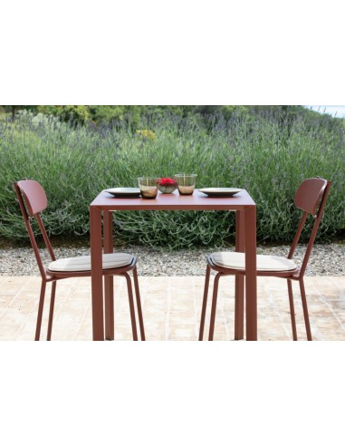 TAVOLI: vendita online TAVOLO AUTOLIVELLANTE FOX VERMOBIL 70 X 70 X 75 CM TERRACOTTA IN METALLO in offerta