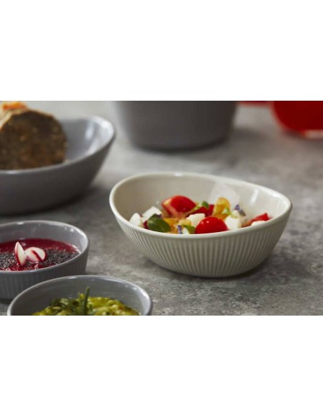 FINGER FOOD PORCELLANA: vendita online CIOTOLA OVALE TORTORA CM.12,8X10,6X4,6H LEONE IN PORCELLANA DUBAI in offerta