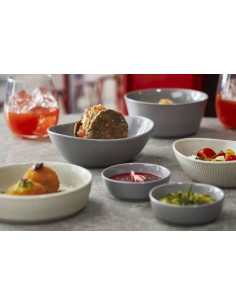 FINGER FOOD PORCELLANA: vendita online CIOTOLINA GRIGIA CM.10,5 H.5,5 LEONE IN PORCELLANA DUBAI in offerta 2