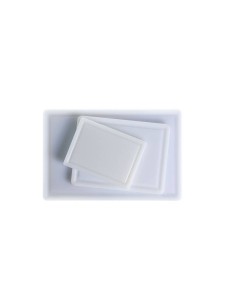 TAGLIERE RETTANGOLARE CM.29X44X1H POLIETILENE CON SCANALATURA
