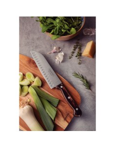 COLTELLERIA: vendita online COLTELLO SANTOKU 17,6 CM MANICO POLYWOOD MARRONE TRAMONTINA in offerta 2