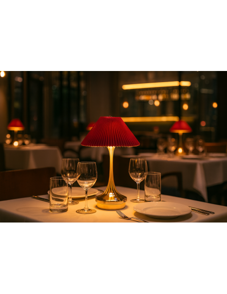 LAMPADE DA TAVOLO: vendita online LAMPADA DA TAVOLO BURGUNDY-ORO Ø 16 CM ALTEZZA 25 CM IN PVC PLATHEA in offerta
