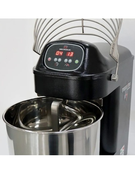 IMPASTATRICI: vendita online IMPASTATRICE MASSIMA KG.40 LT.58 NERA KW.2,2 MM.540X900X874H MECNOSUD in offerta